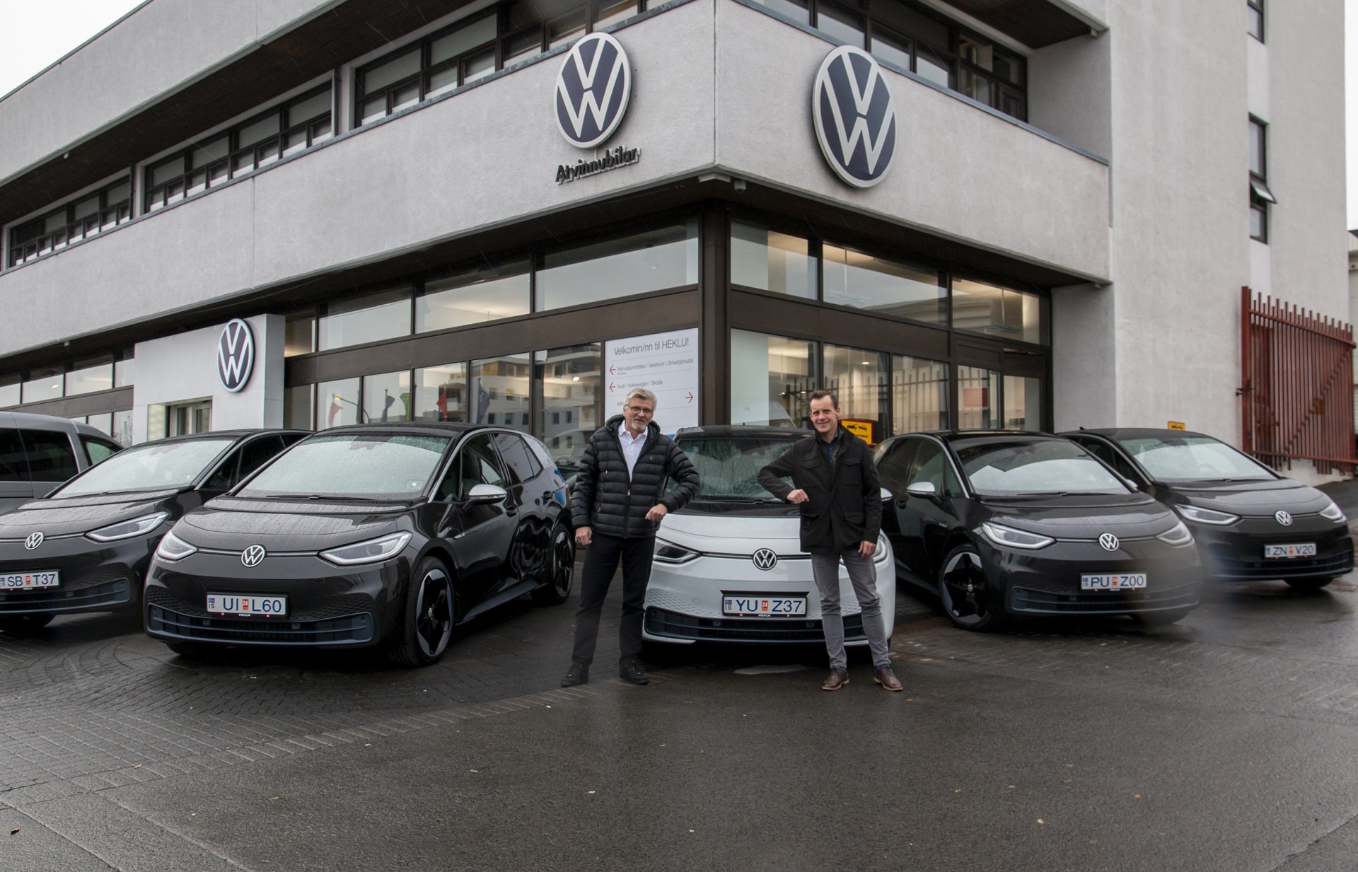 Bílaleiga Akureyrar/Höldur fékk á dögunum 26 rafdrifna bílaleigubíla afhenta