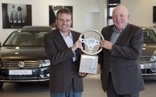 Marinó Björnsson tók á móti verðlaununum