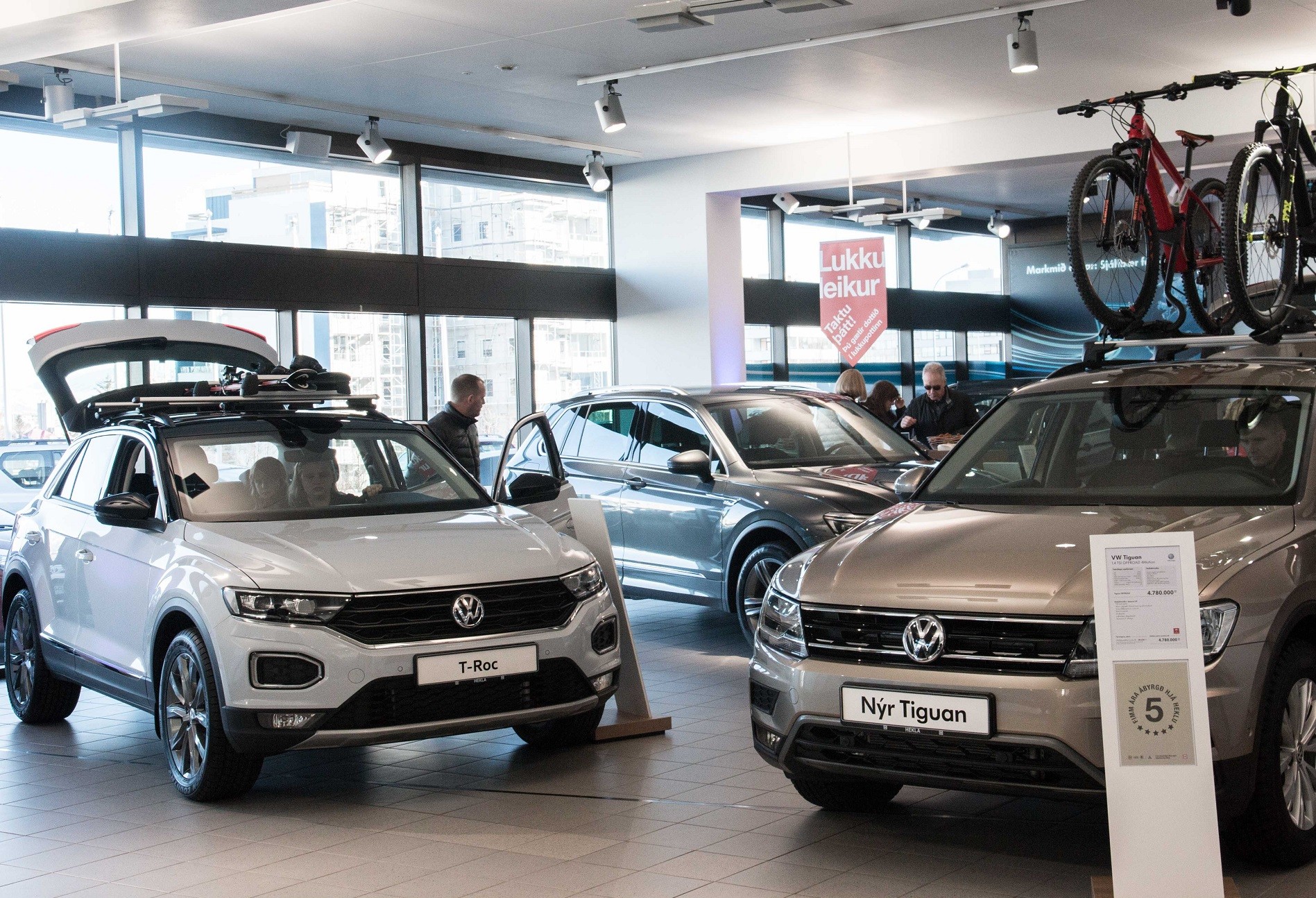 Fullt hús jeppa og jepplinga á stórsýningu HEKLU!